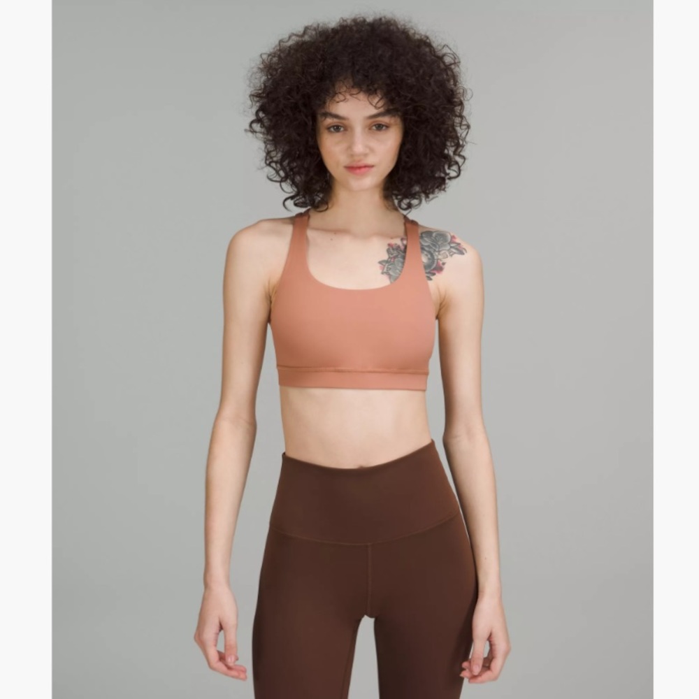 NWOT LULULEMON ENERGY BRA MEDIUM SIZE 4 in DUSTY CLAY COLOR